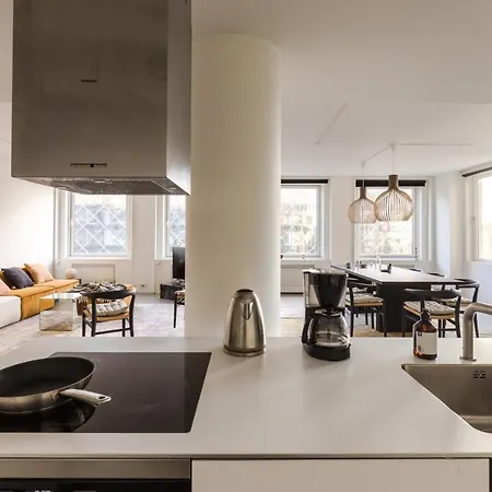 Next To Tivoli - Luxury Apt - Scandinavian Design