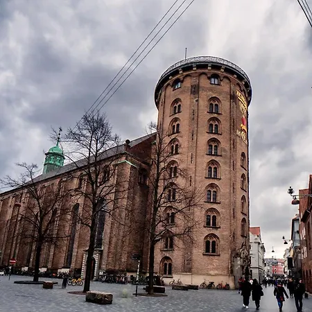 Next To Tivoli - Luxury Apt - Scandinavian Design *